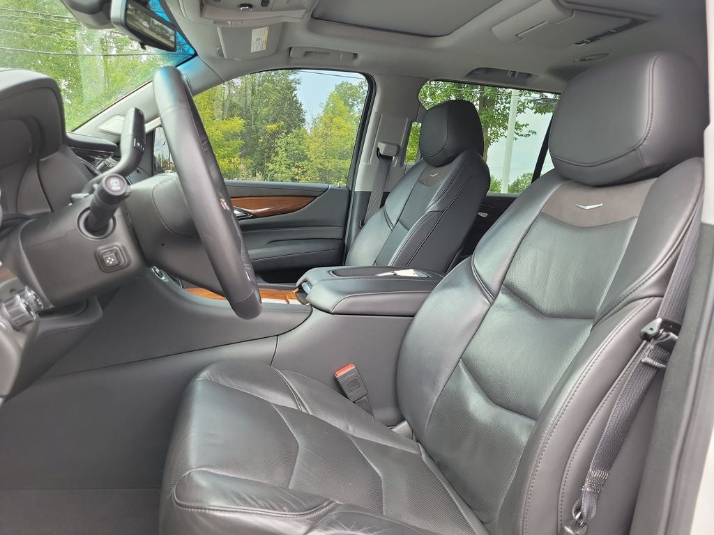 2020 Cadillac Escalade ESV Luxury