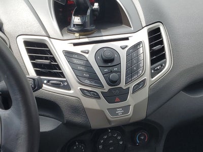 2011 Ford Fiesta SES
