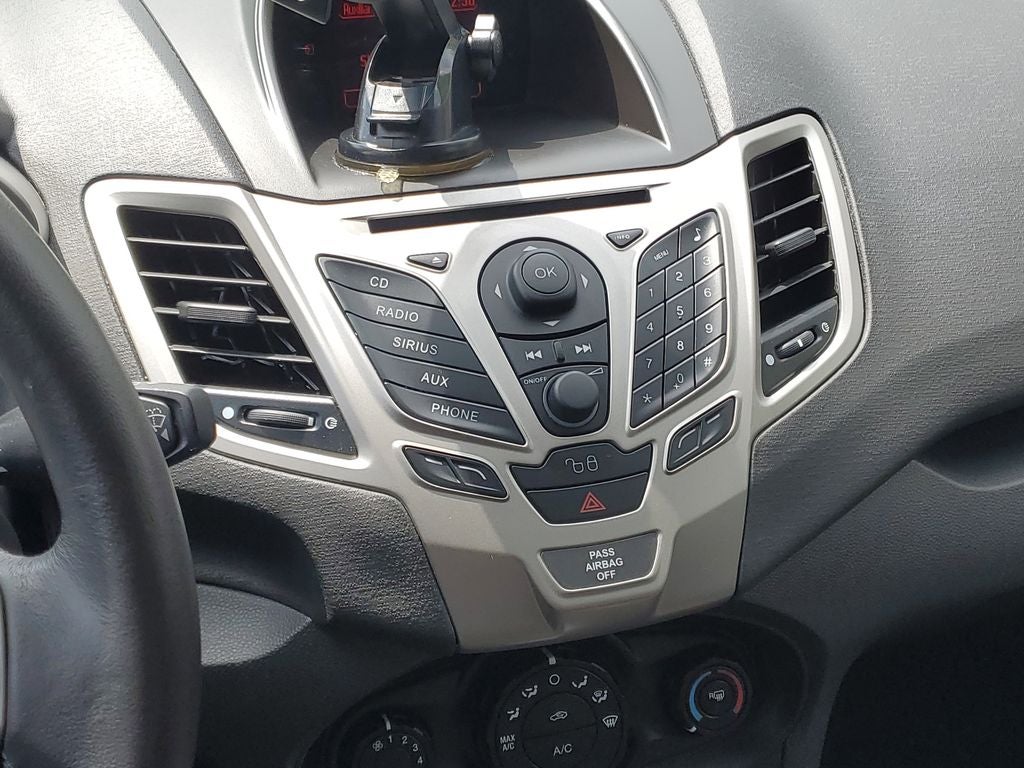 2011 Ford Fiesta SES