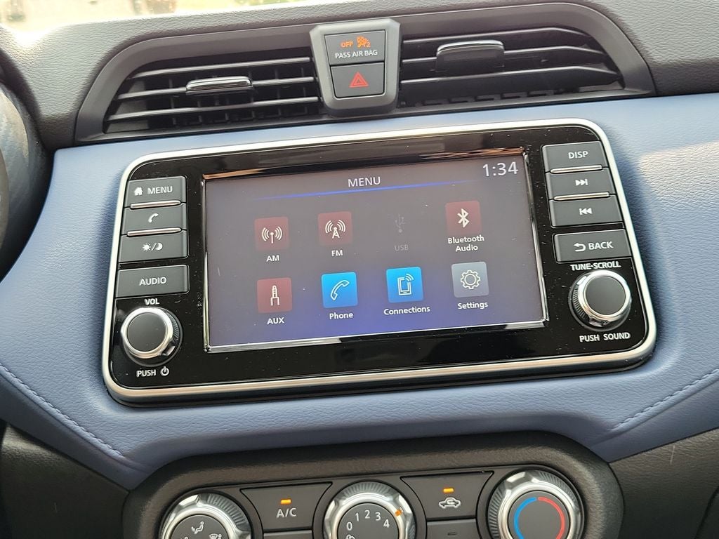 2024 Nissan Versa SV