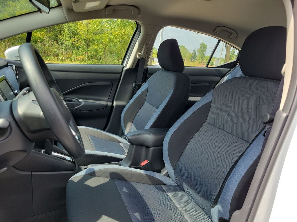 2024 Nissan Versa SV