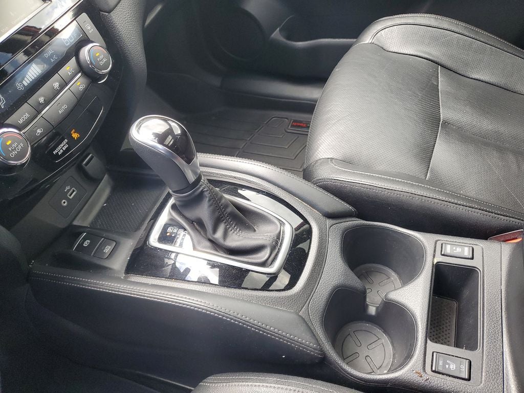 2020 Nissan Rogue SL