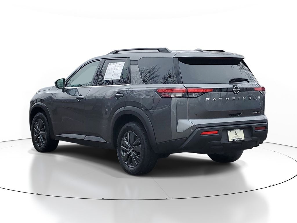 2024 Nissan Pathfinder SV