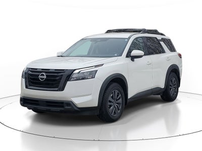 2023 Nissan Pathfinder SV