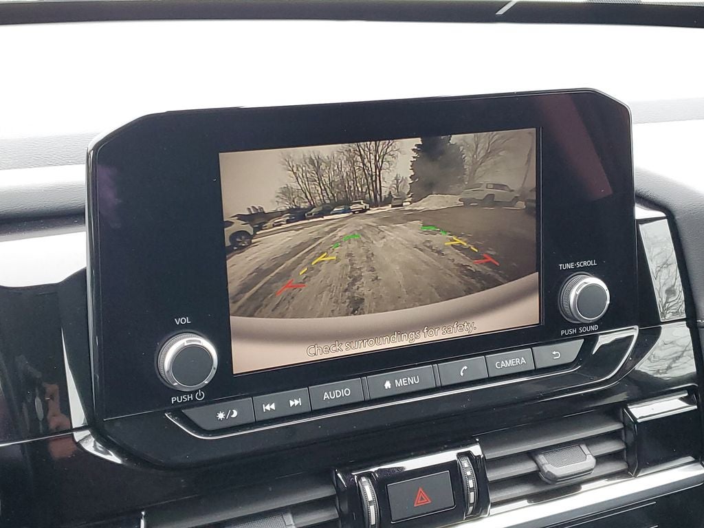 2023 Nissan Pathfinder SV