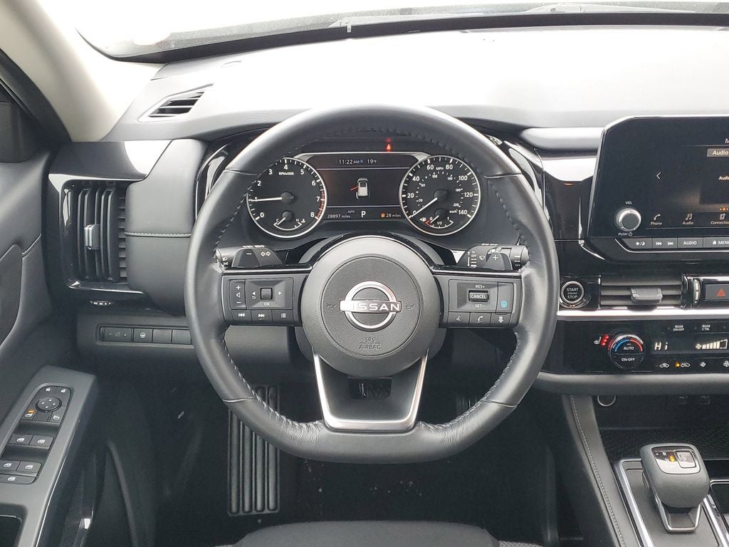 2023 Nissan Pathfinder SV