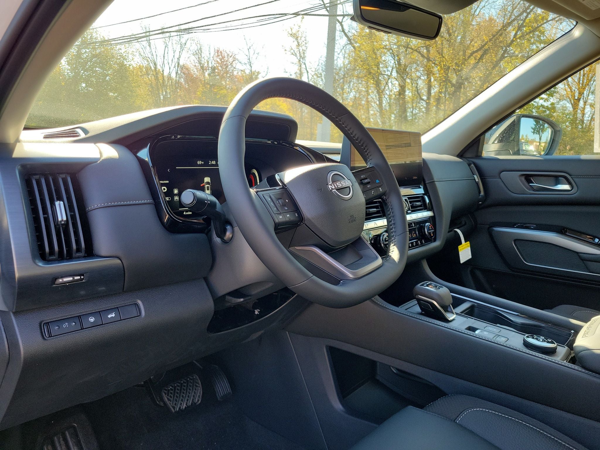 2026 Nissan Pathfinder SL