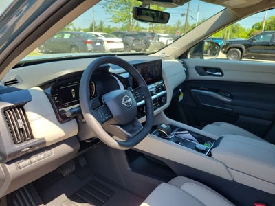 2026 Nissan Pathfinder SL