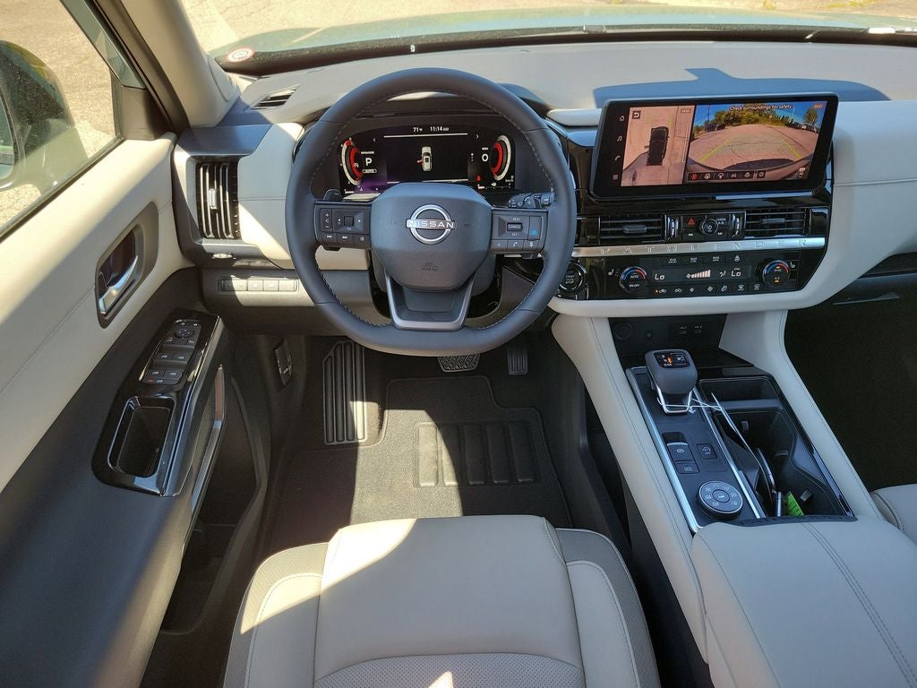 2026 Nissan Pathfinder SL