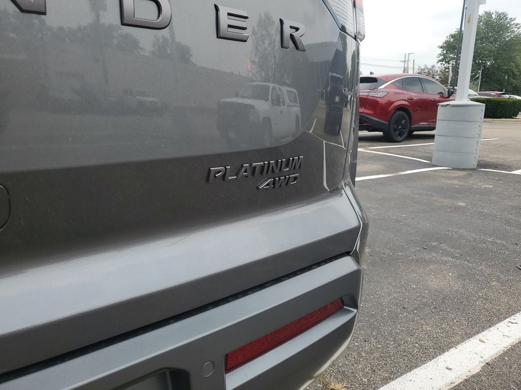 2026 Nissan Pathfinder Platinum