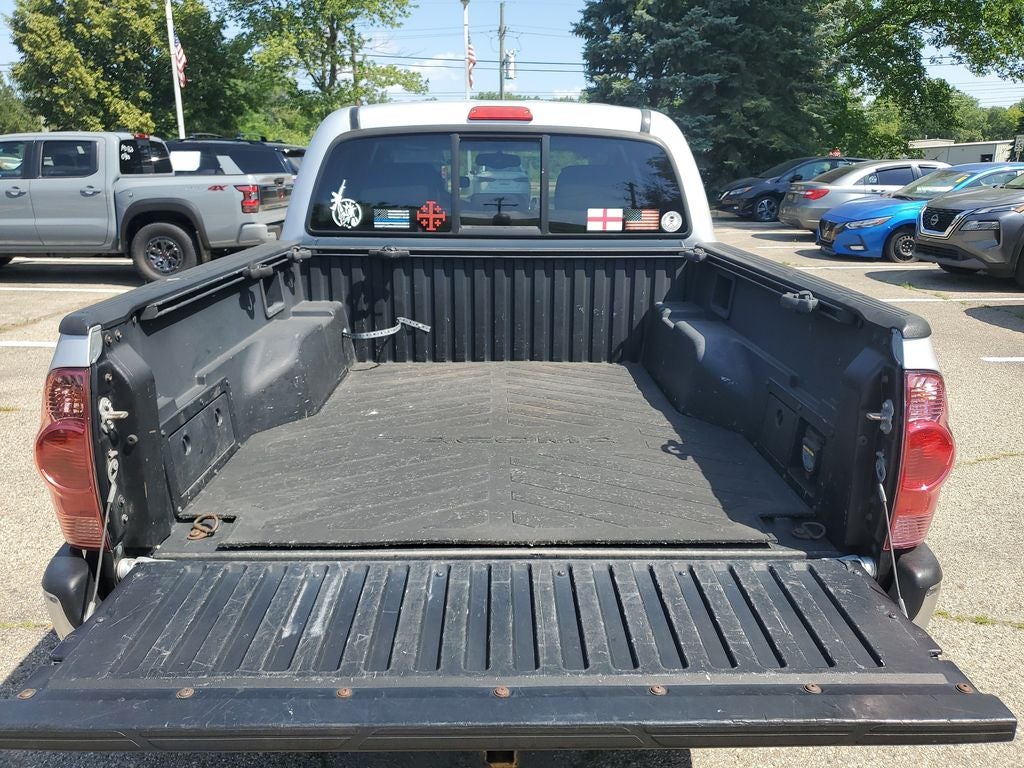 2005 Toyota Tacoma Base V6 (A5)