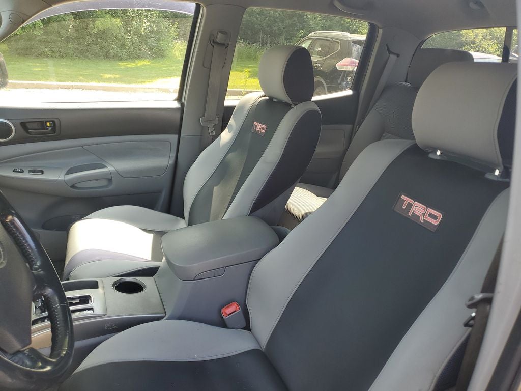 2005 Toyota Tacoma Base V6 (A5)