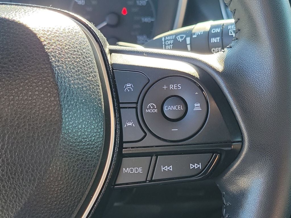 2024 Toyota Corolla Hatchback SE