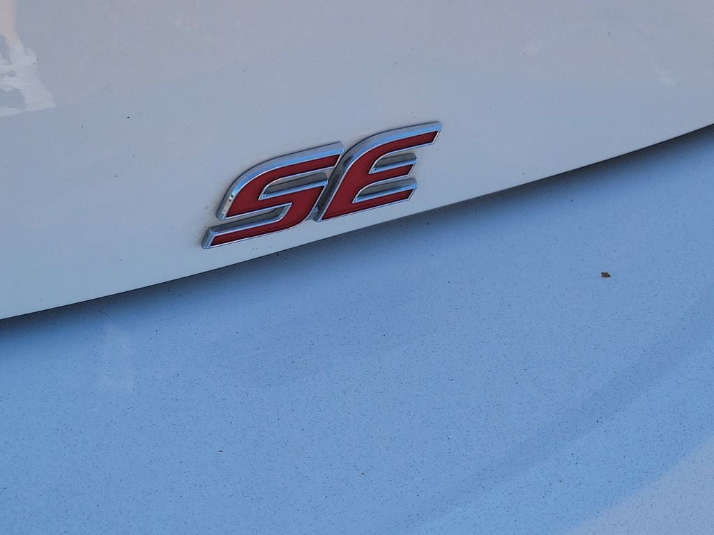 2024 Toyota Corolla Hatchback SE