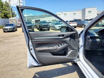 2023 Nissan Altima 2.5 SR