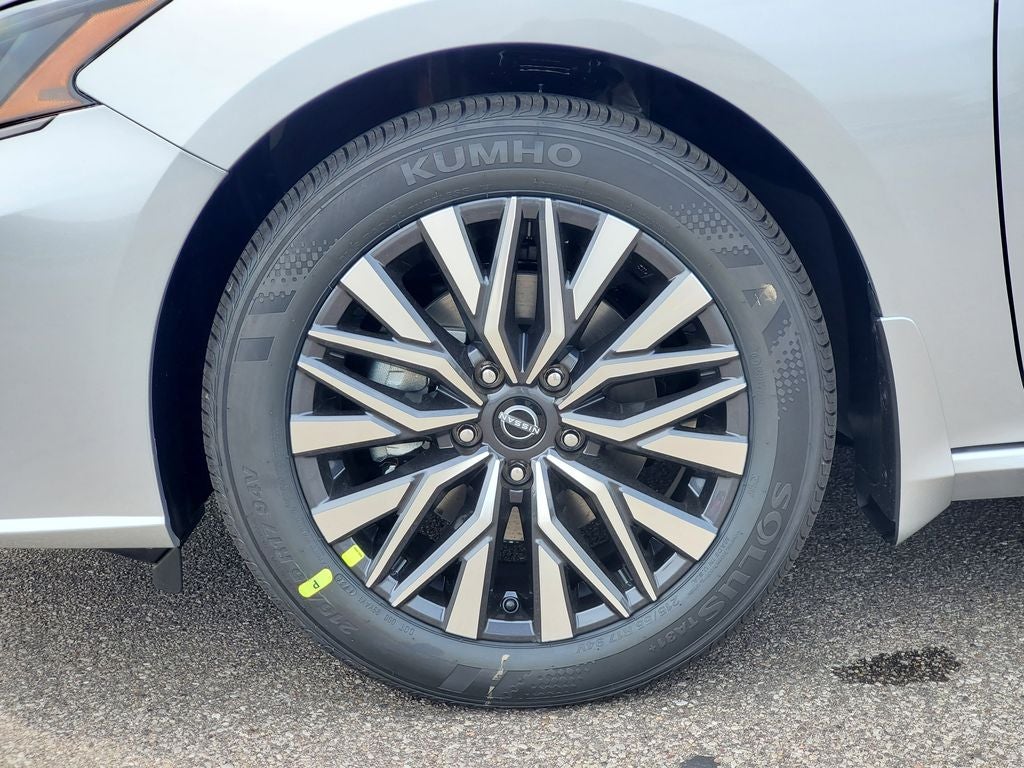 2026 Nissan Altima SV