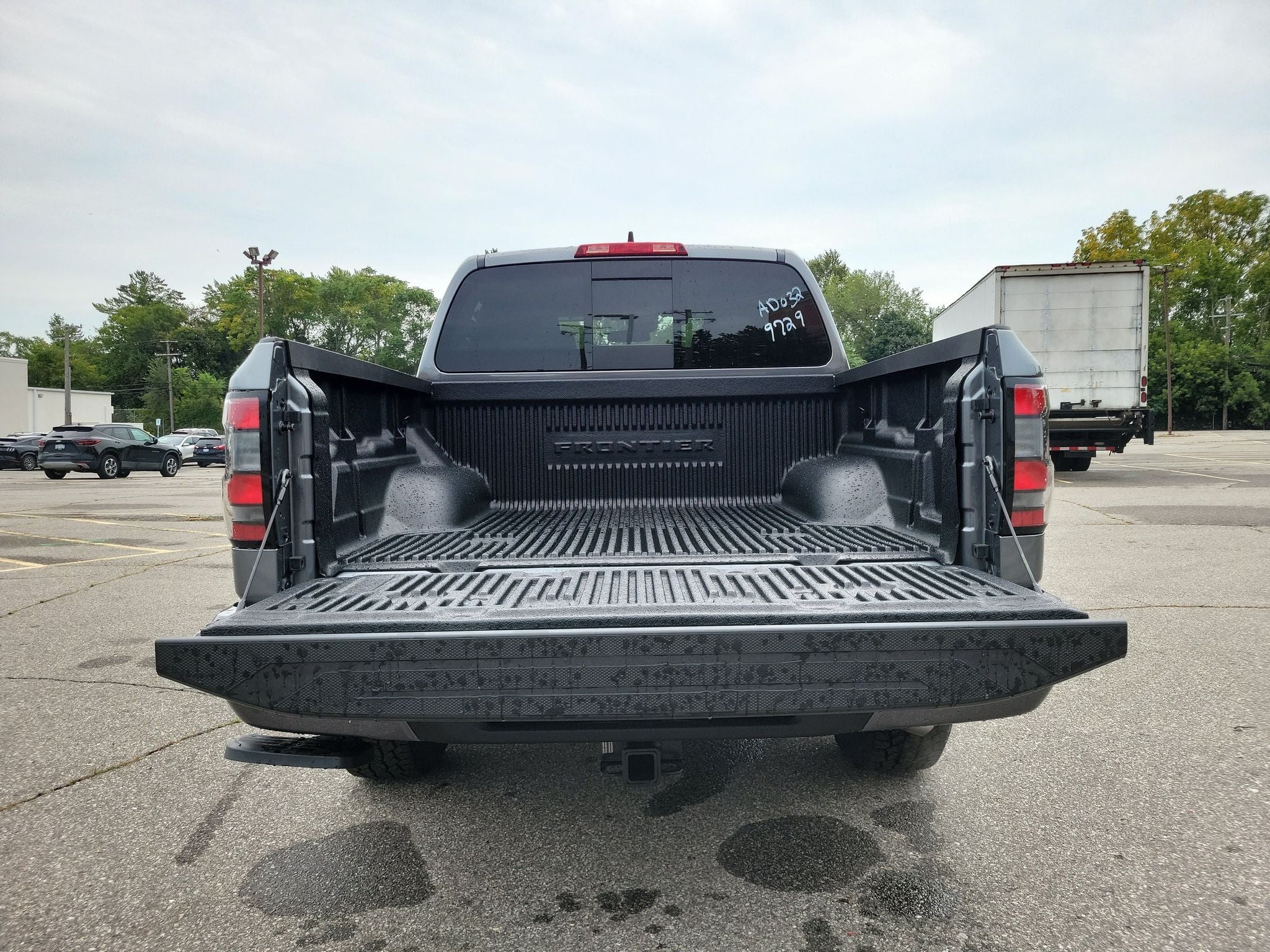 2027 Nissan Frontier SV