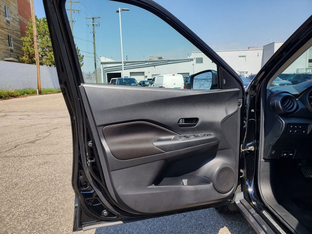 2023 Nissan Kicks S