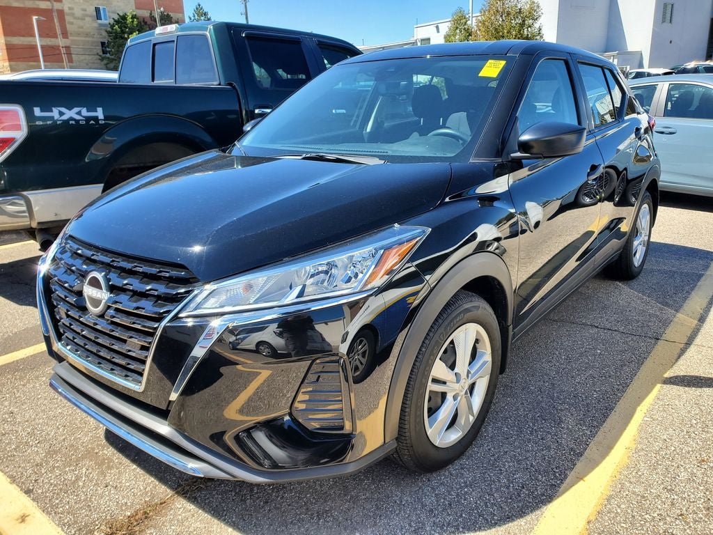 2023 Nissan Kicks S