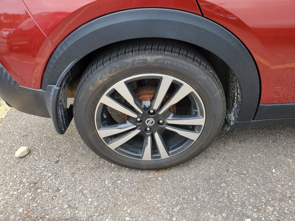 2019 Nissan Kicks SR