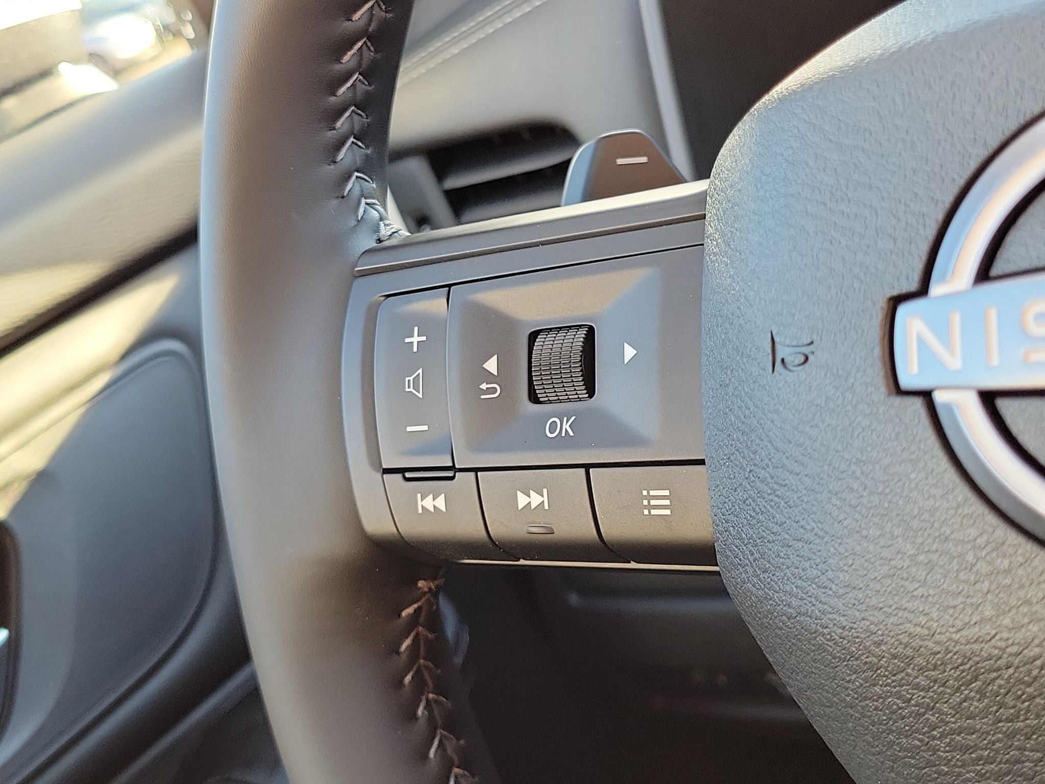 2027 Nissan Rogue SV