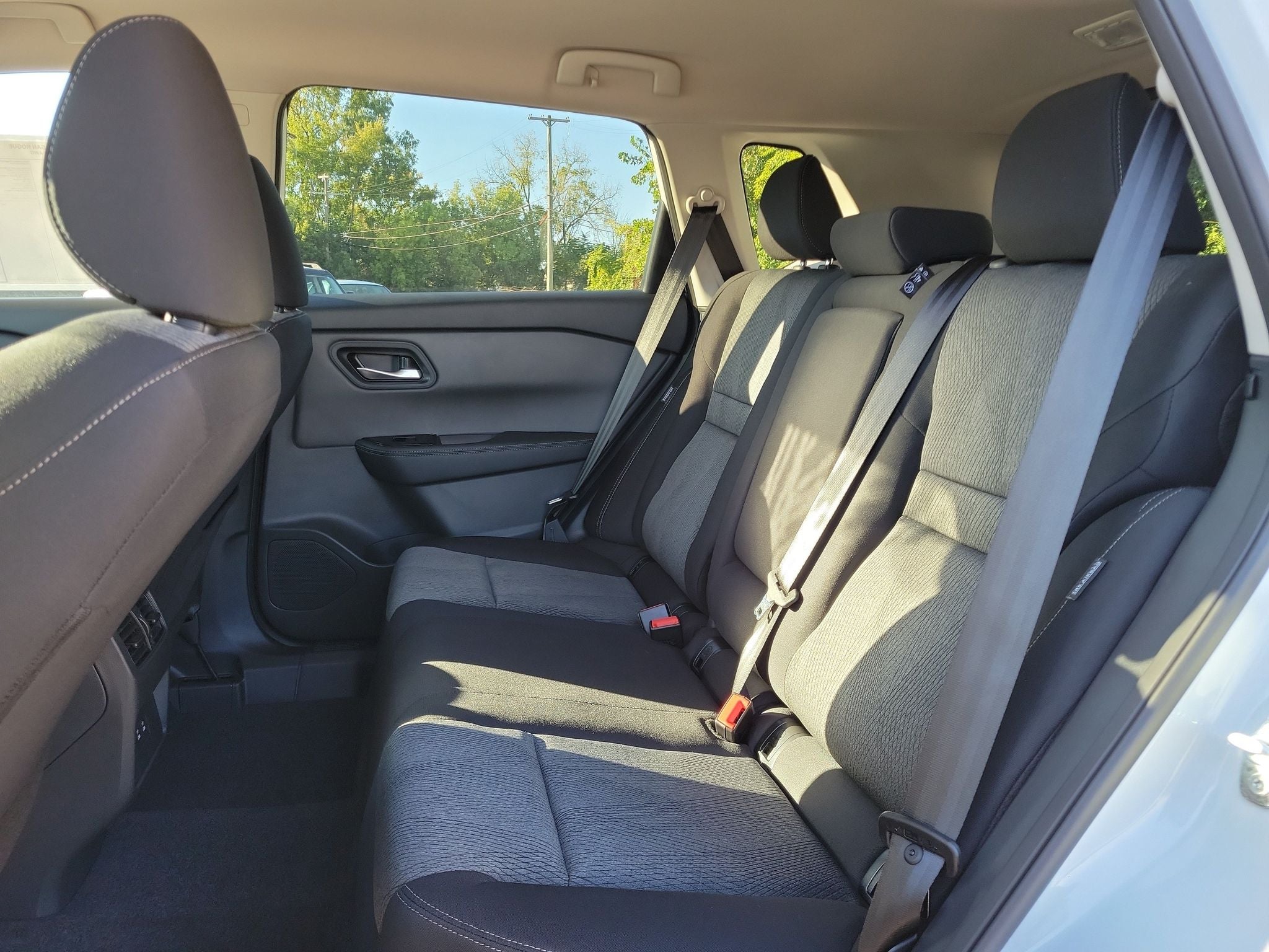 2027 Nissan Rogue SV