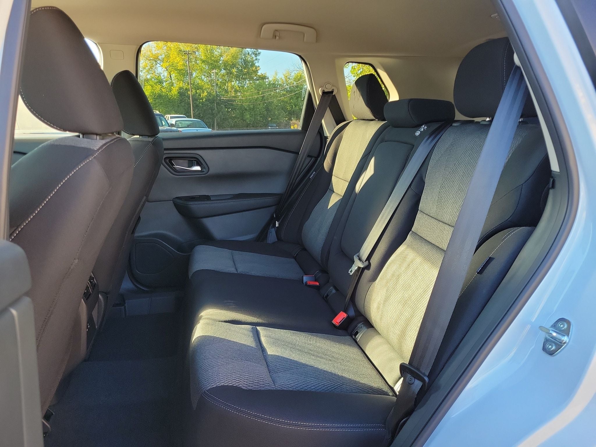 2027 Nissan Rogue SV