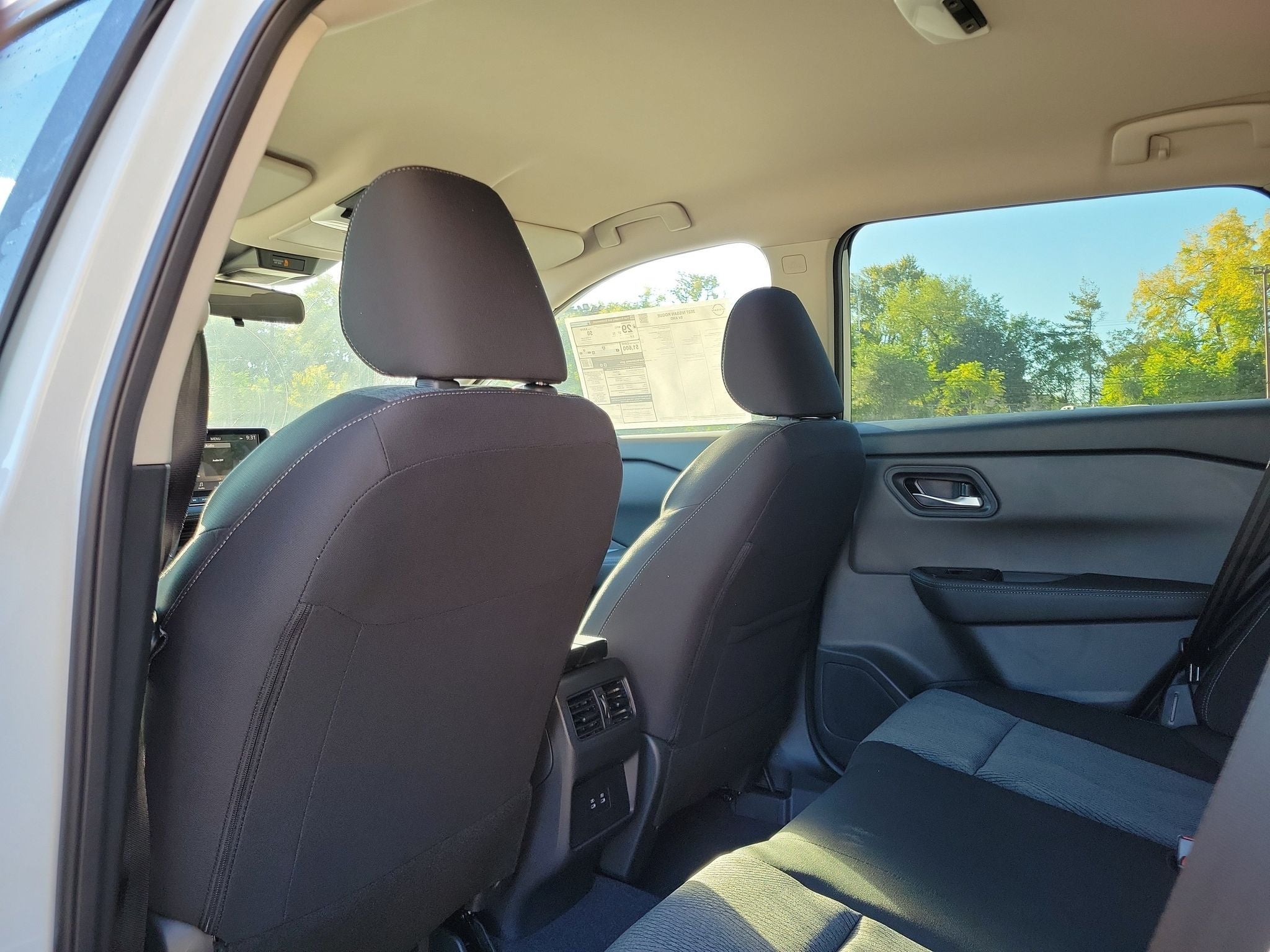2027 Nissan Rogue SV