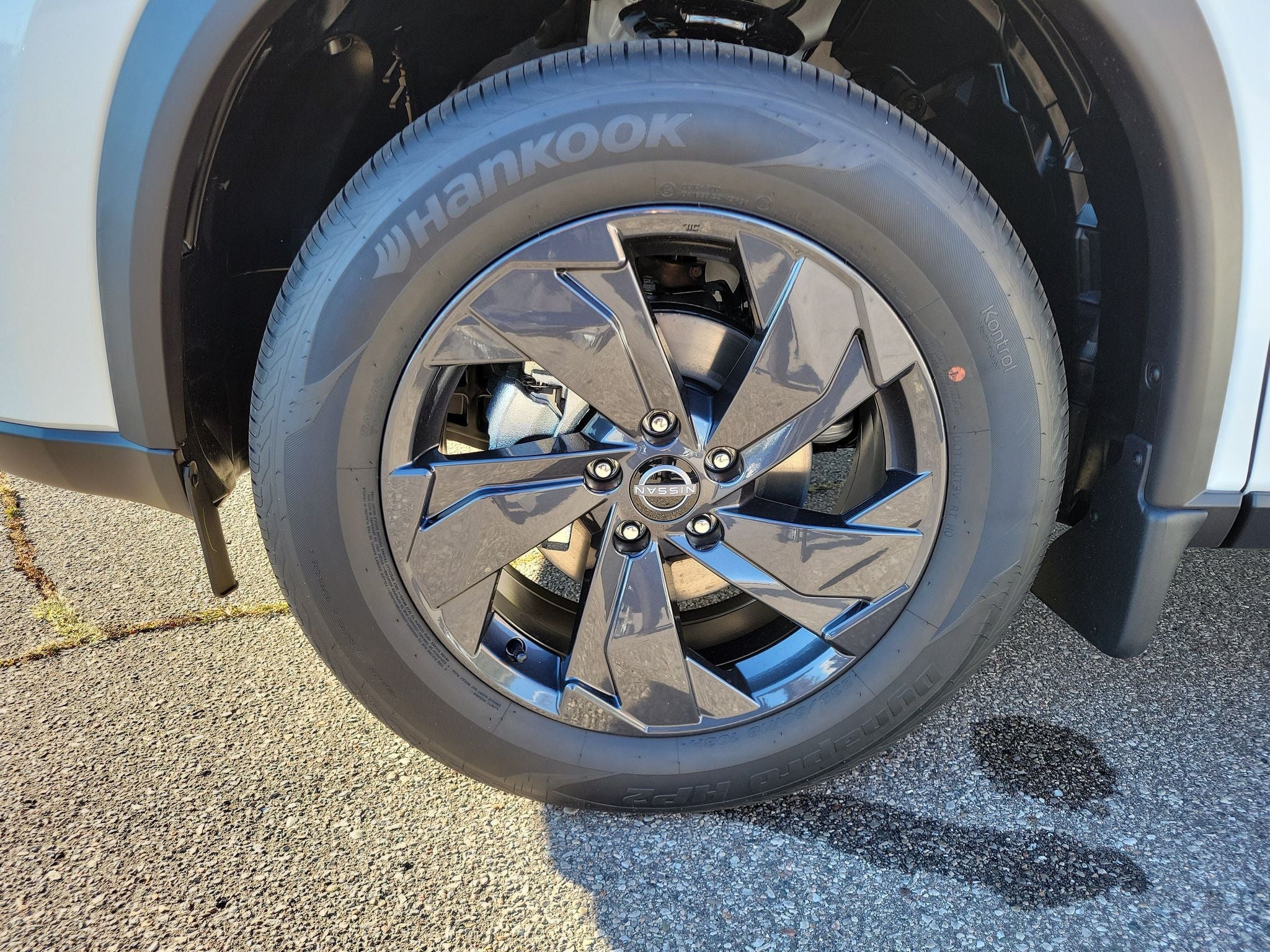 2027 Nissan Rogue SV