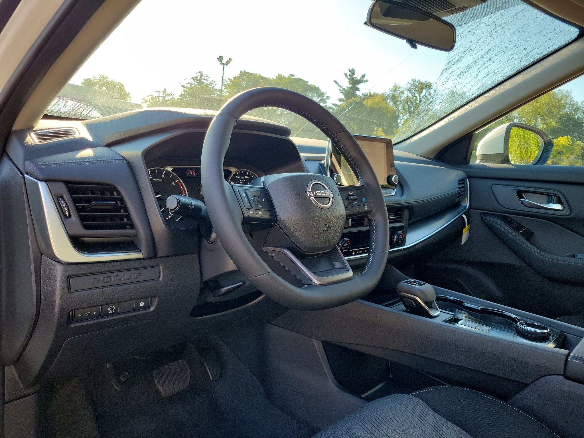 2027 Nissan Rogue SV