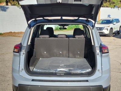 2027 Nissan Rogue SV