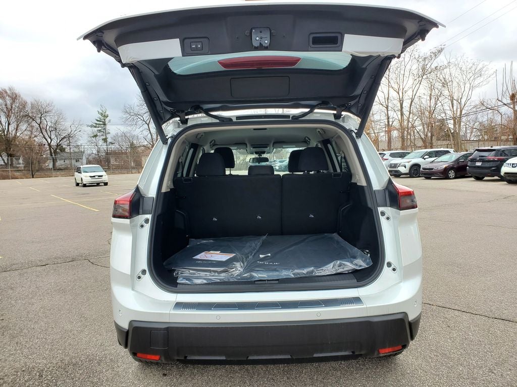 2026 Nissan Rogue SV