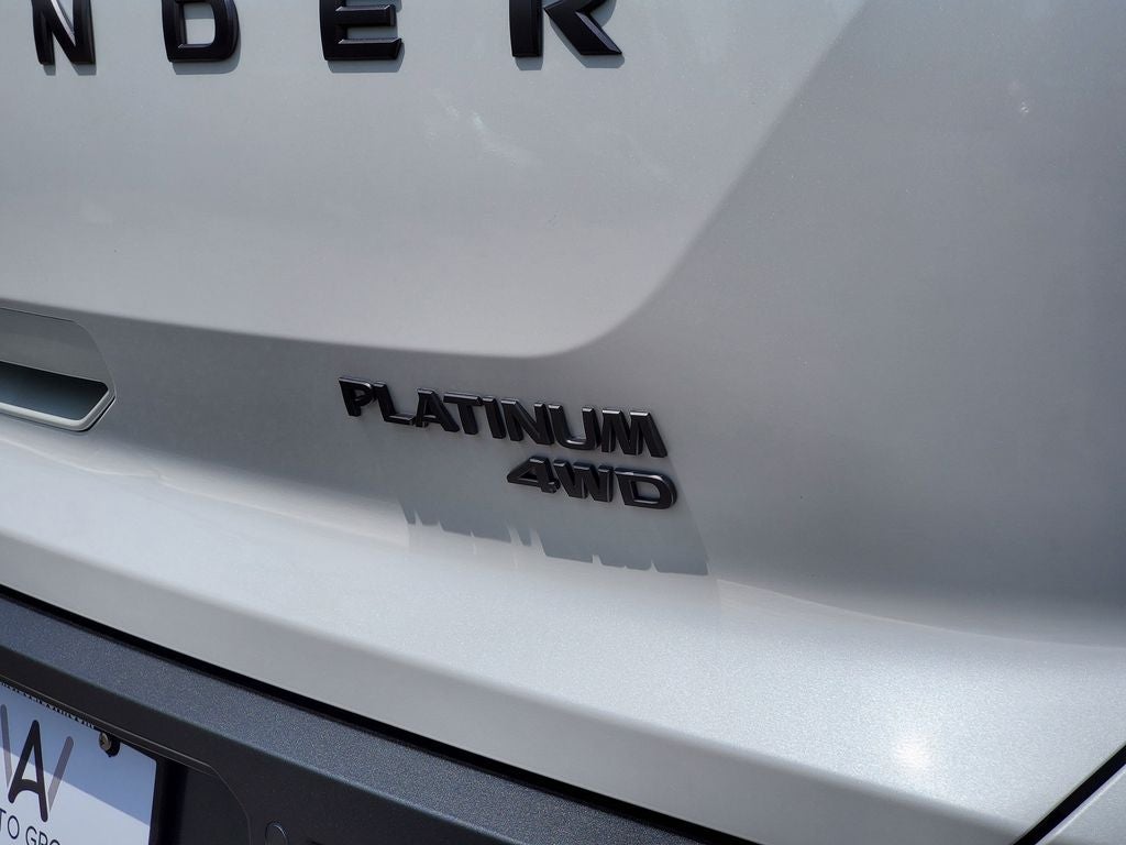 2026 Nissan Pathfinder Platinum