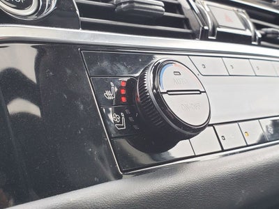 2023 Nissan Pathfinder Platinum w/ CAPTAINS CHAIRS