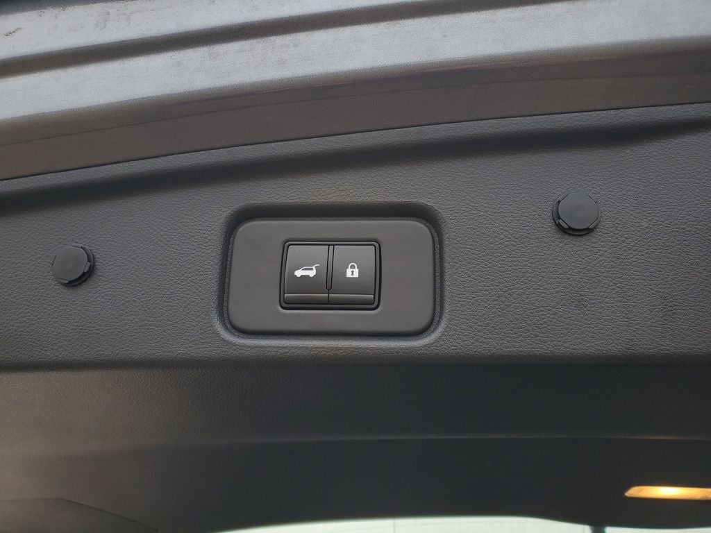 2023 Nissan Pathfinder Platinum w/ CAPTAINS CHAIRS