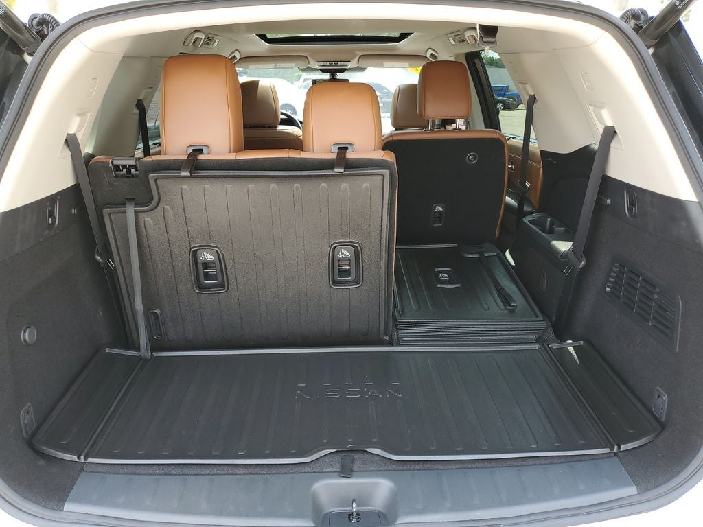 2023 Nissan Pathfinder Platinum