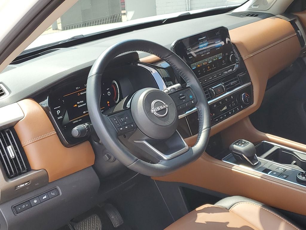 2023 Nissan Pathfinder Platinum