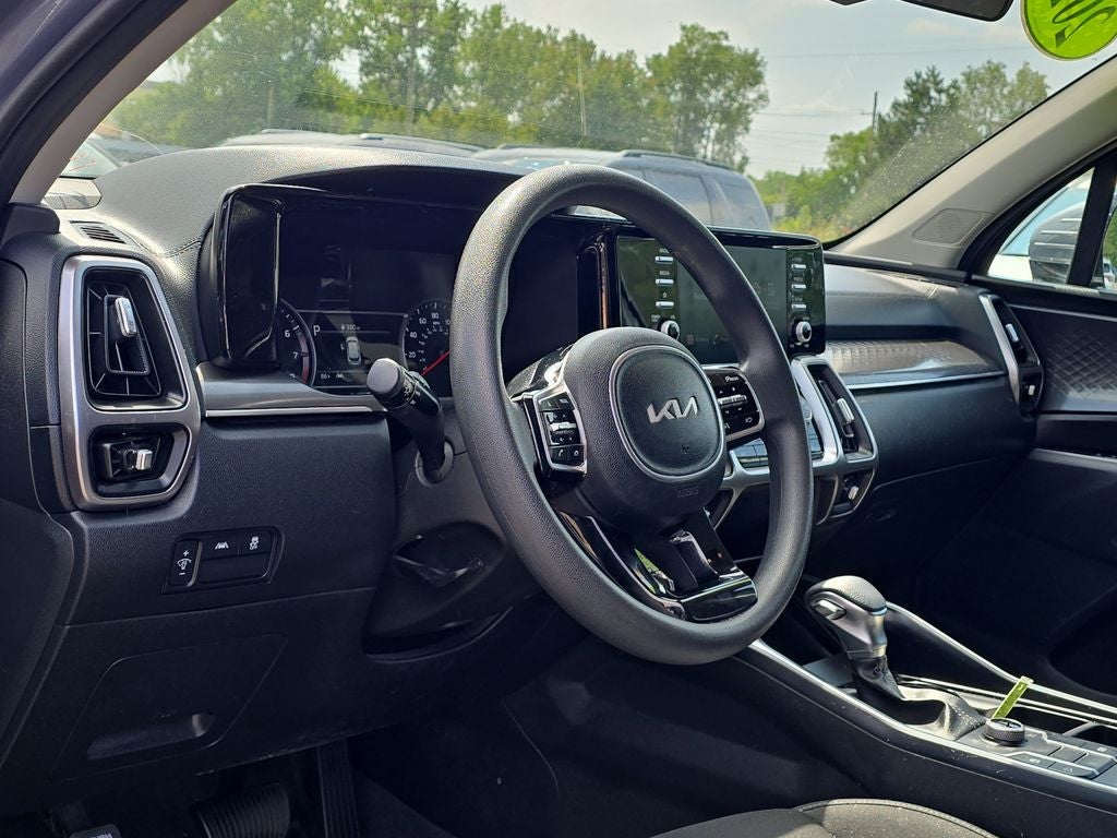2023 Kia Sorento LX