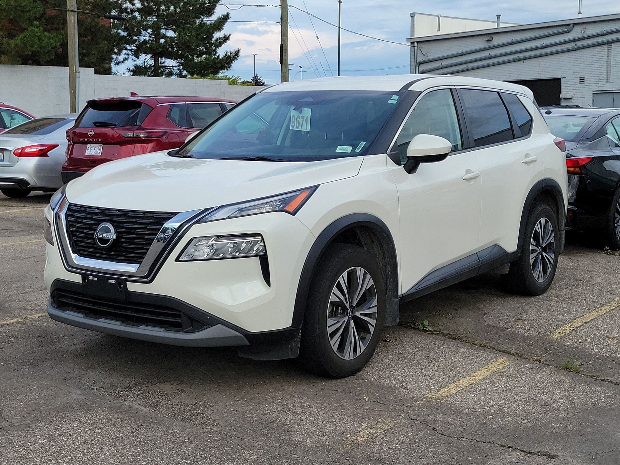 2023 Nissan Rogue SV