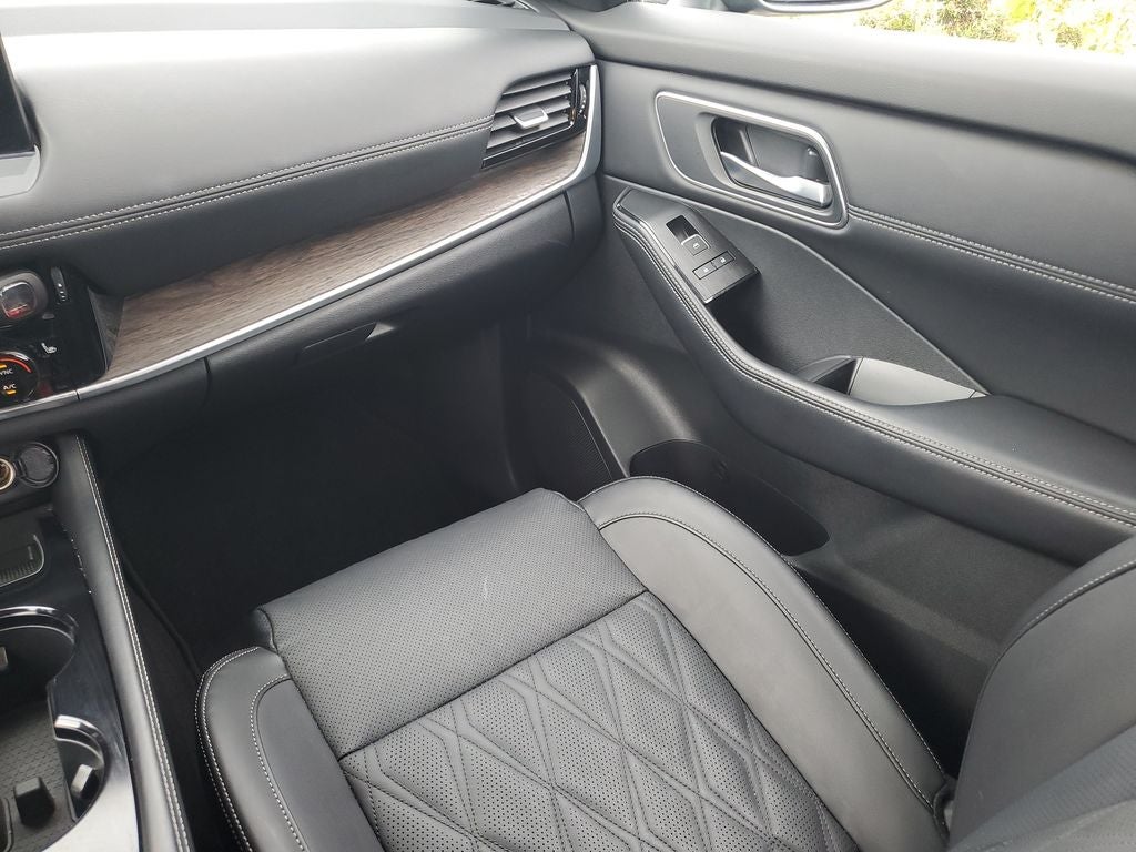 2024 Nissan Rogue Platinum