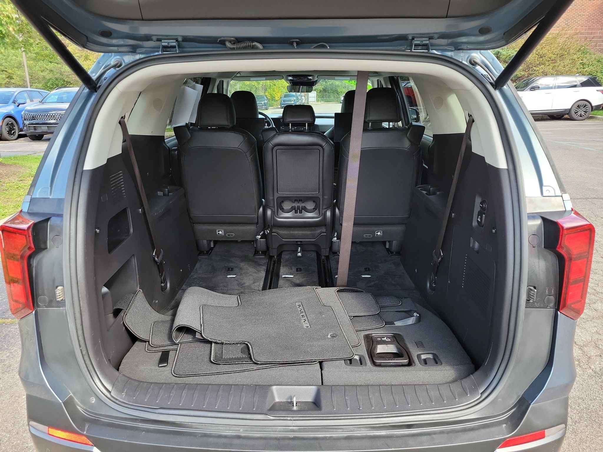 2025 Kia Carnival SX