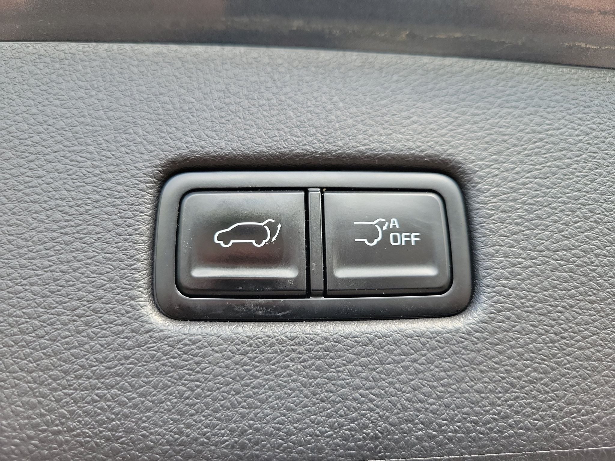 2025 Kia Carnival SX