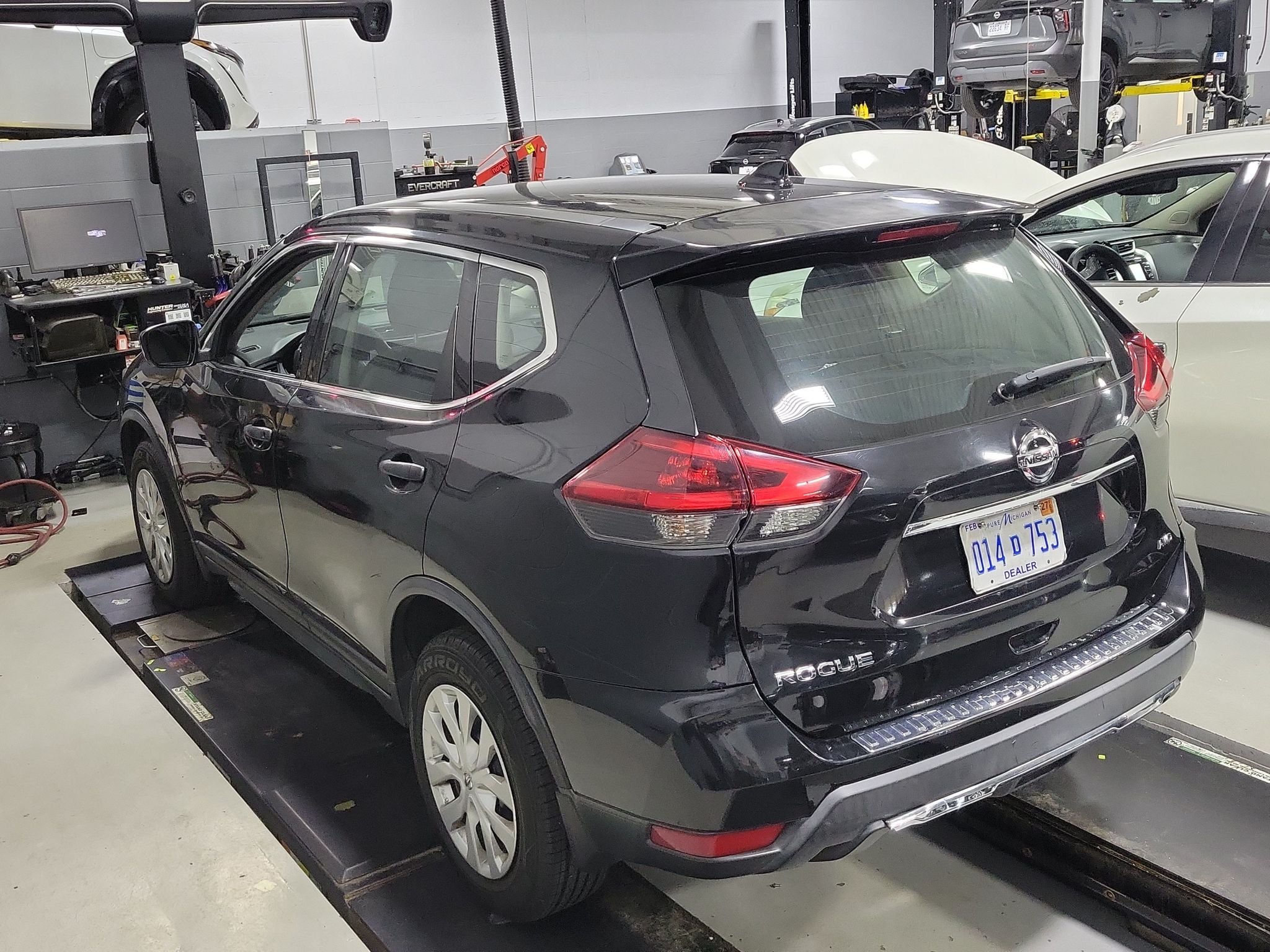 2018 Nissan Rogue SV