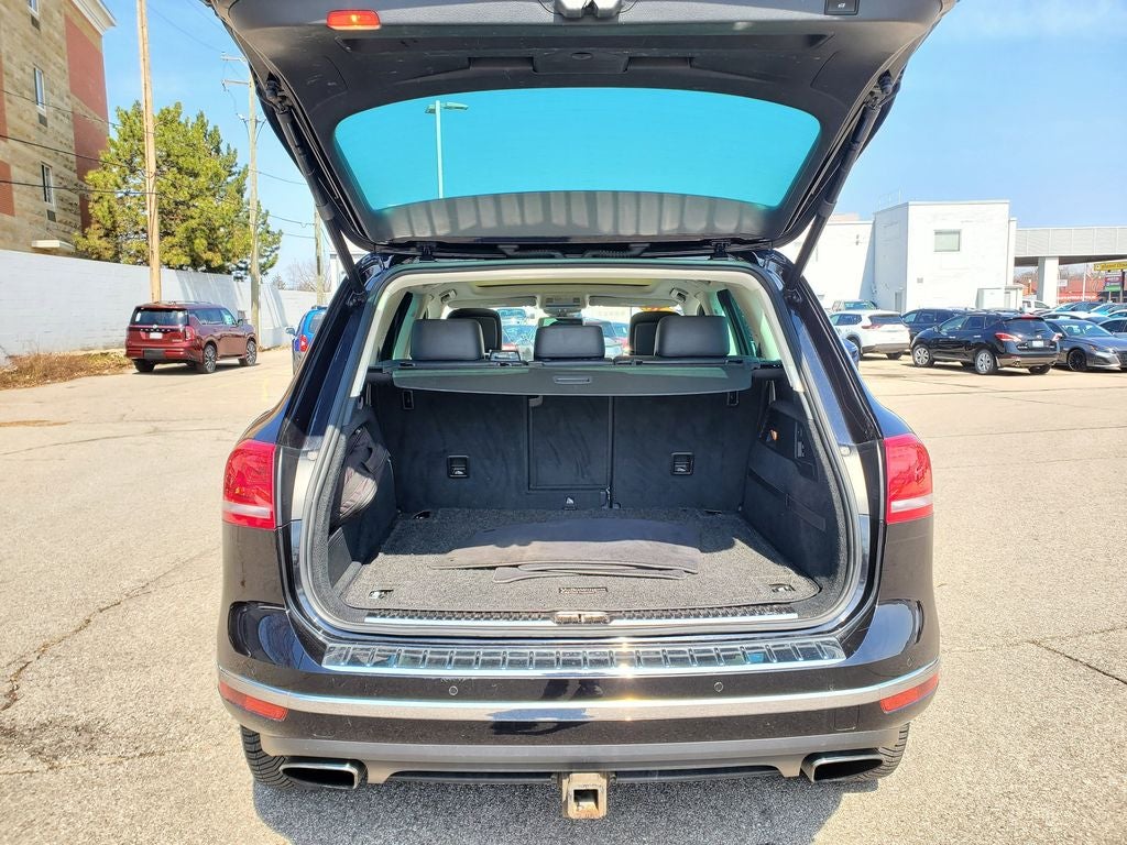2016 Volkswagen Touareg Lux
