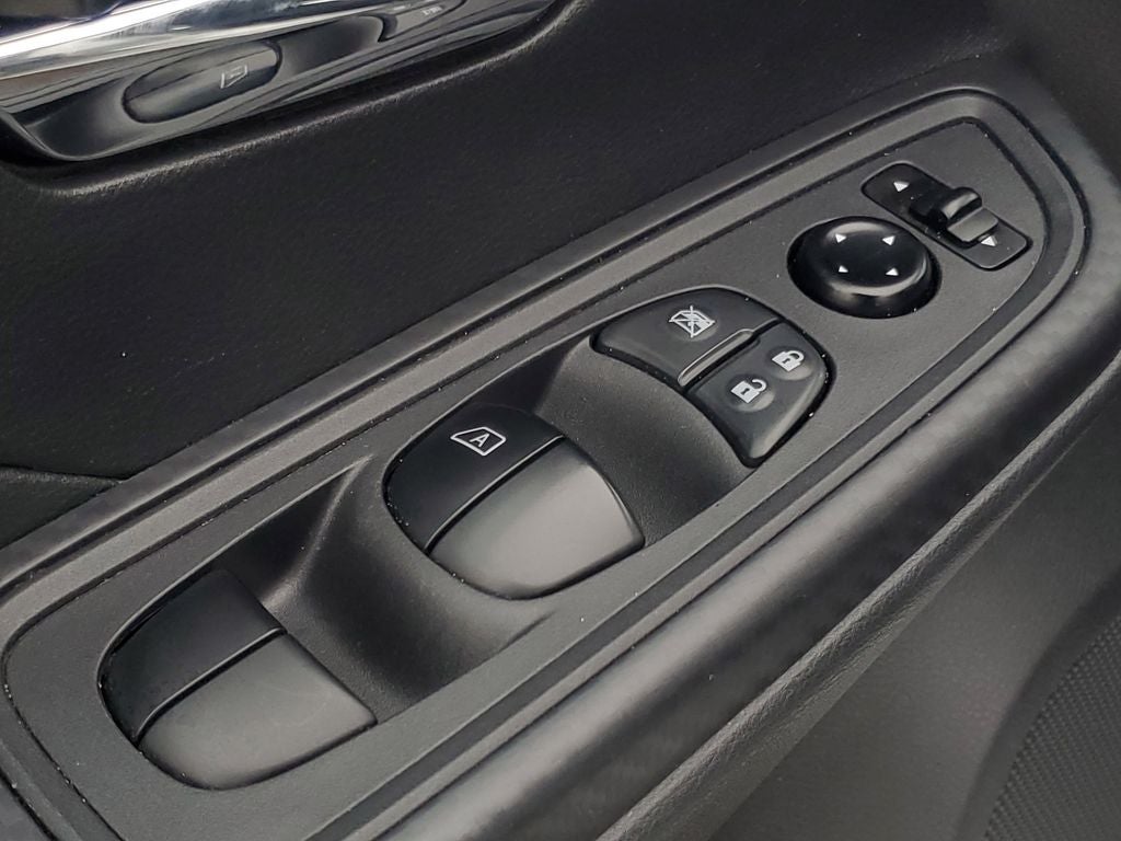 2023 Nissan Versa SV