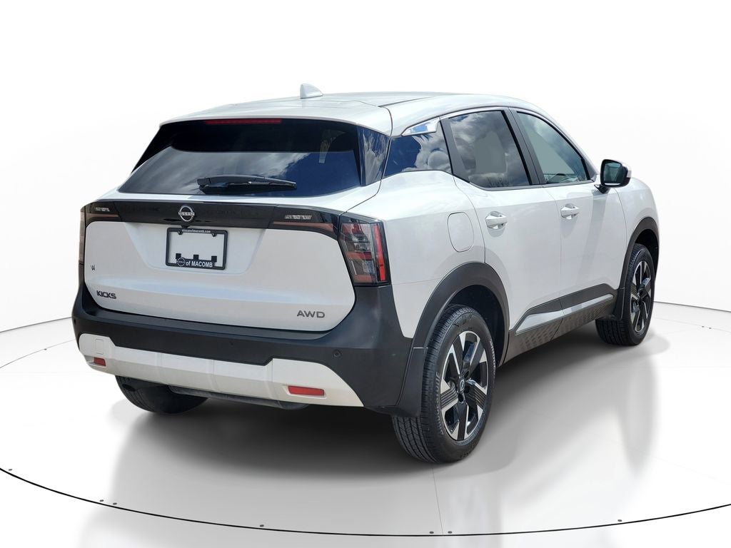 2025 Nissan Kicks SV