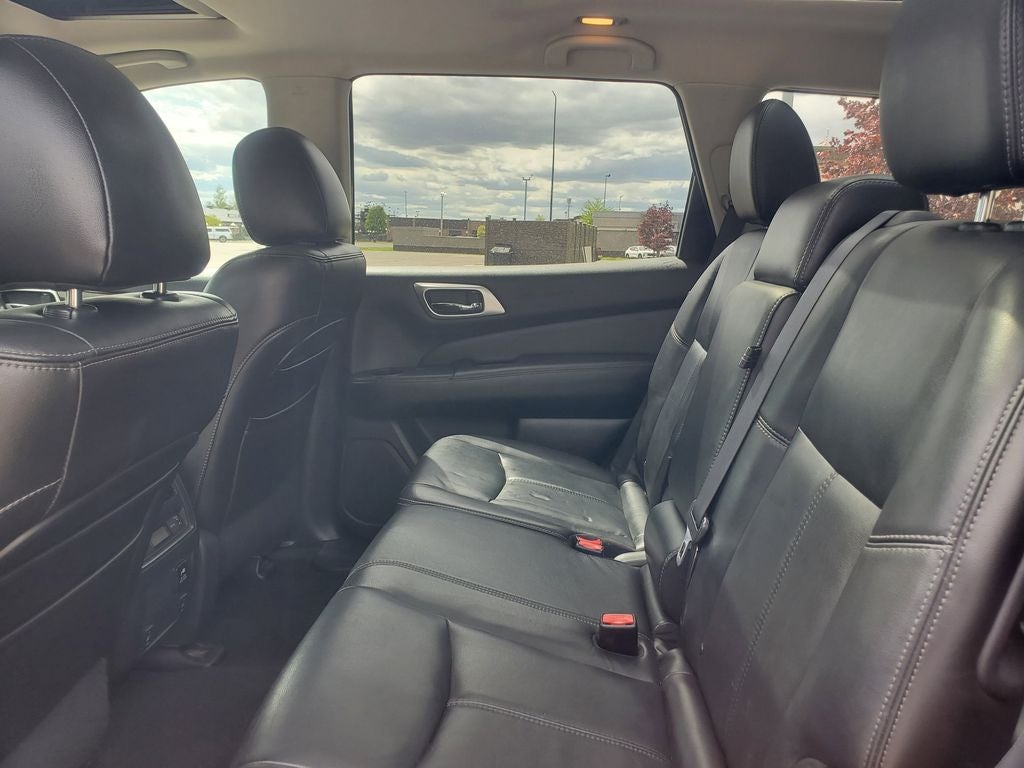 2013 Nissan Pathfinder SL