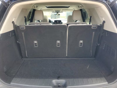 2024 Nissan Pathfinder SV